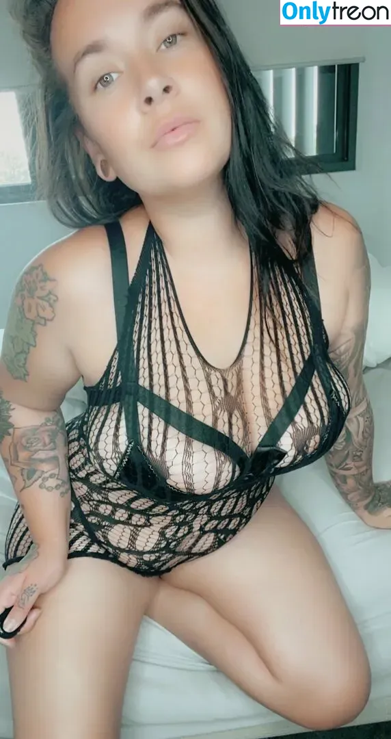 justyouraveragemum_x nude photo #0091 (oitslicious)