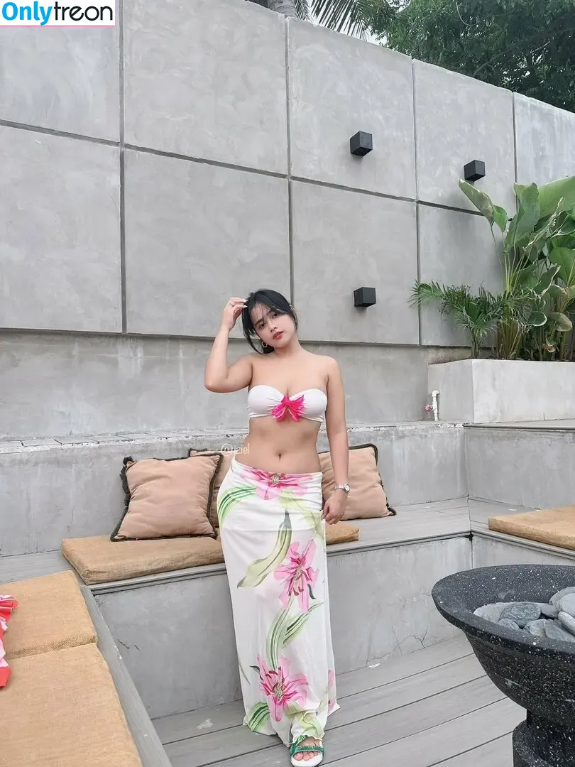 jziel.m nude photo #0104 (jziel.m)