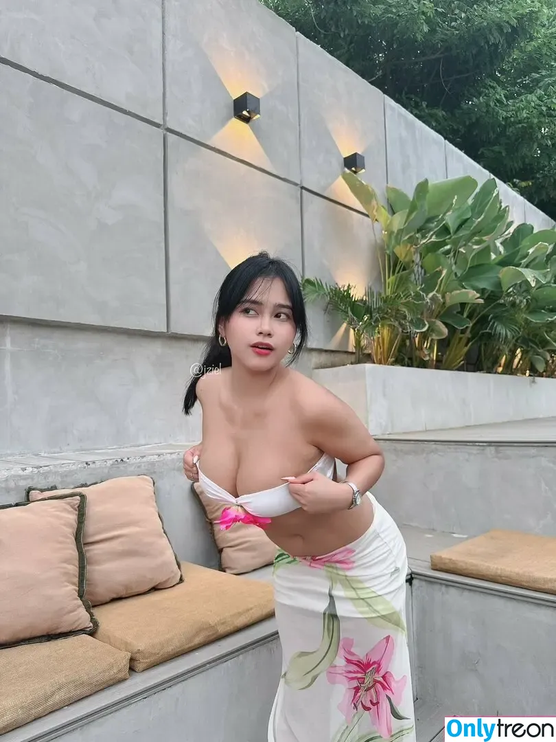 jziel.m nude photo #0105 (jziel.m)
