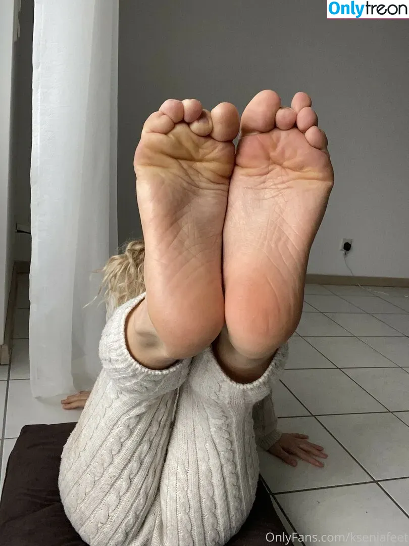 k.flexiblefeet nude photo #0090 (kseniafeet)