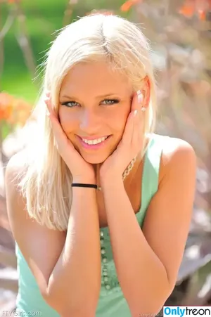 Kacey Jordan / Daveney Nicole / daveneyc / daveneynicole nude photo #0259