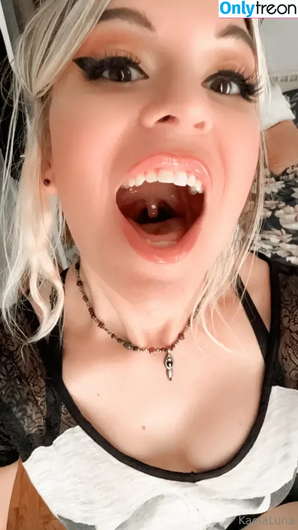 kaelaluna nude photo #0146 (kaela.lunaa)
