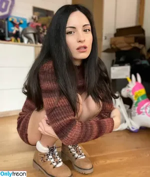 Kafkanya / danilacattani nude photo #0068