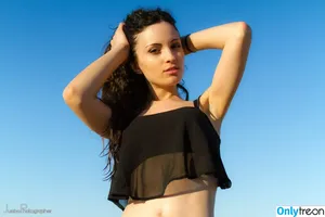 Kafkanya / danilacattani nude photo #0079