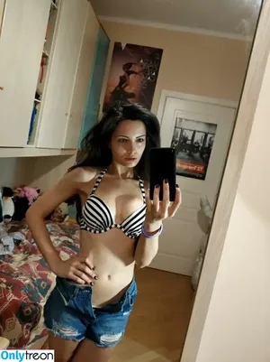 Kafkanya / danilacattani nude photo #0152