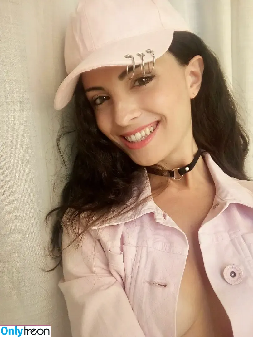 Kafkanya nude photo #0039 (danilacattani)