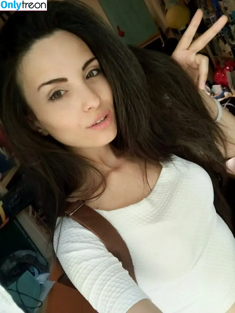Kafkanya nude photo #0242 (danilacattani)