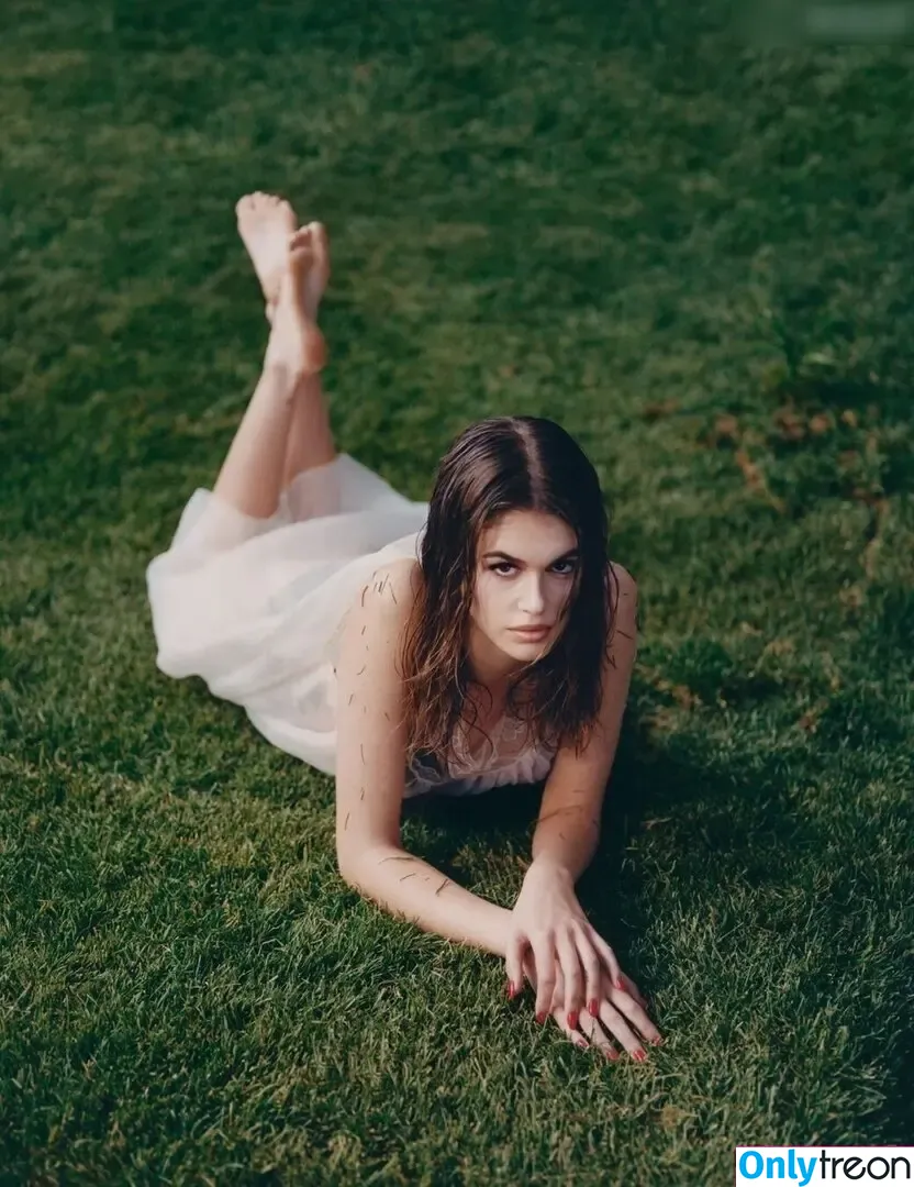 Kaia Gerber nude photo #0450 (KaiaGerber)