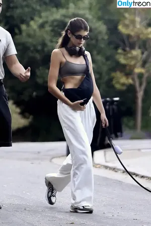 Kaia Gerber / KaiaGerber nude photo #1083
