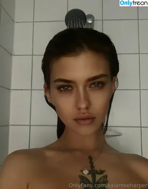  nude photo #0004