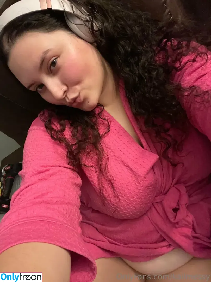 kailmessy nude photo #0028 (kaildramaqueen)