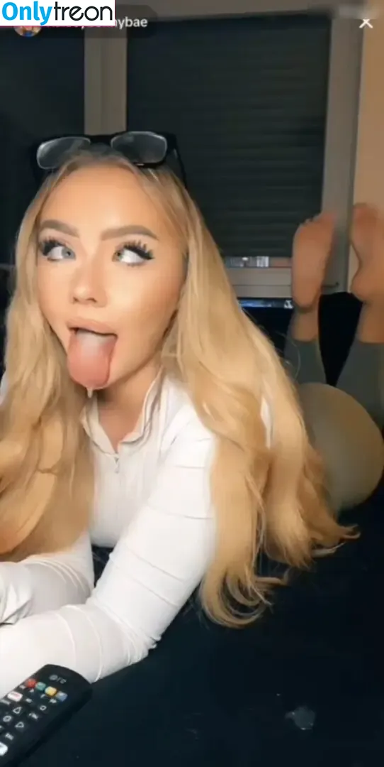 Kaiseybunn nude photo #0013 (Kaiseybunn)