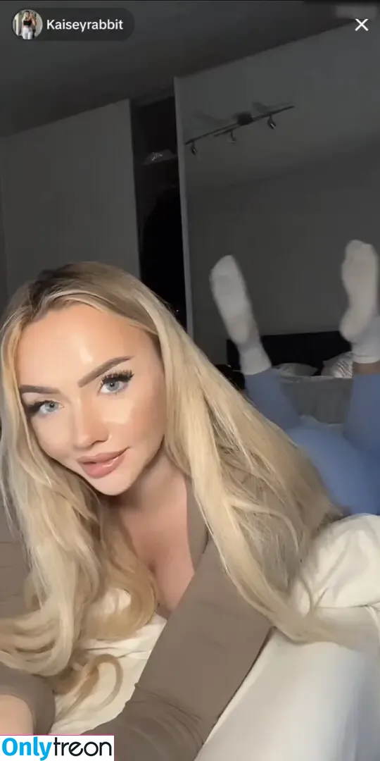Kaiseybunn nude photo #0014 (Kaiseybunn)