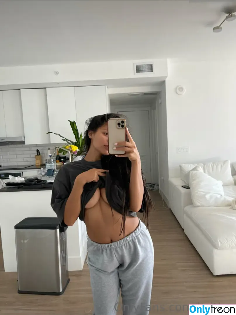 Kaitlen Villa nude photo #0017 (kaitlen / kaitlenn)
