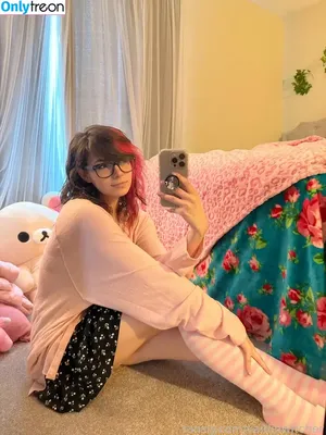 Kaitlin Witcher / kaitlinwitcher / piddleass nude photo #1127