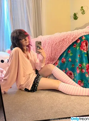 Kaitlin Witcher / kaitlinwitcher / piddleass nude photo #1131