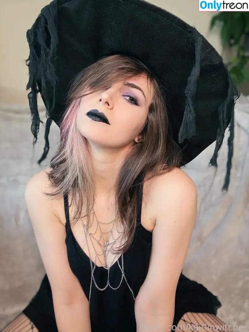 Kaitlin Witcher nude photo #1067 (kaitlinwitcher / piddleass)