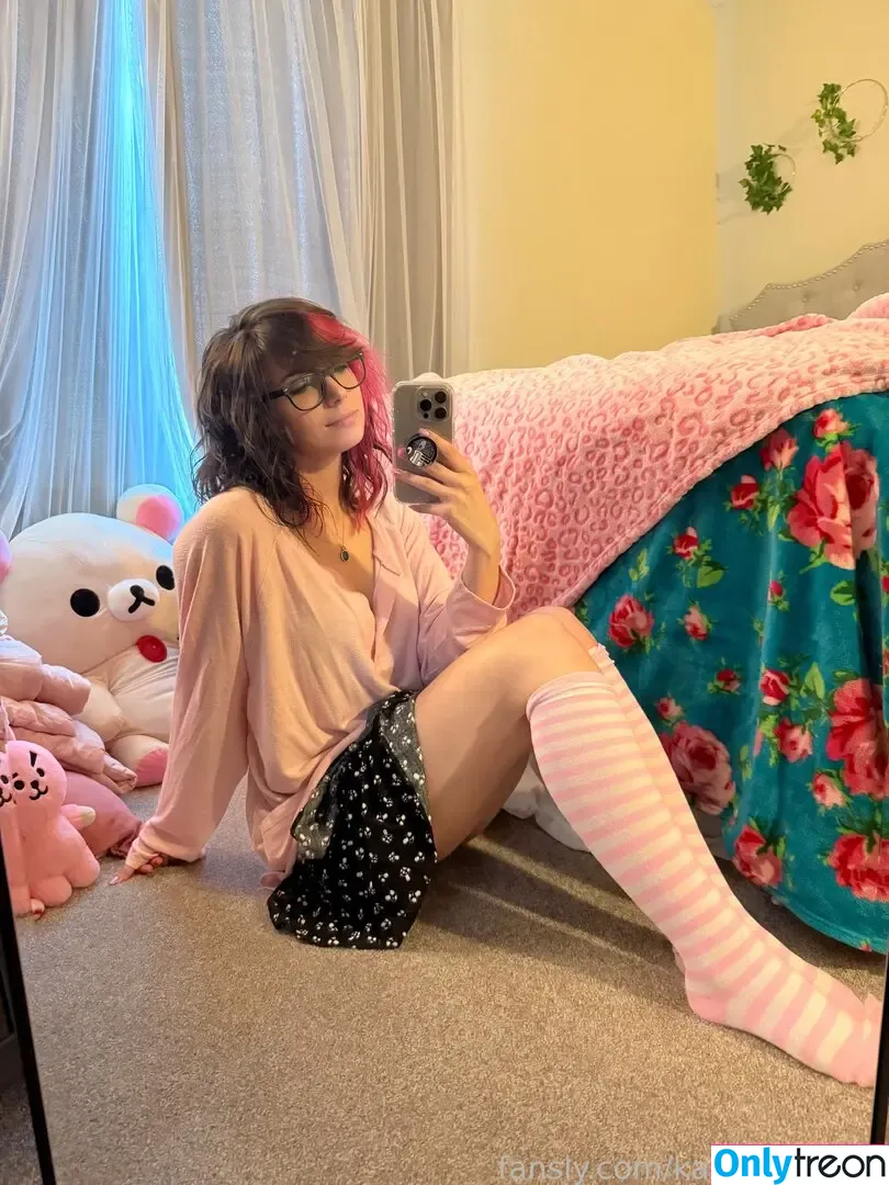 Kaitlin Witcher nude photo #1123 (kaitlinwitcher / piddleass)