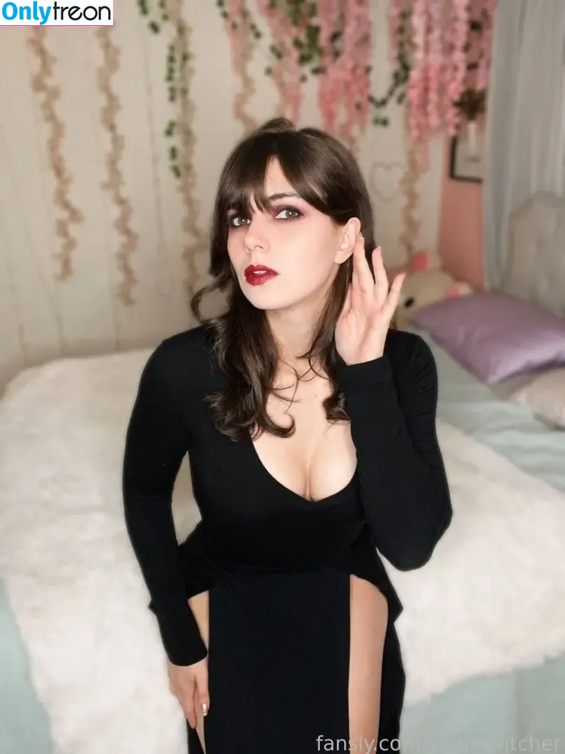 Kaitlin Witcher nude photo #1249 (kaitlinwitcher / piddleass)