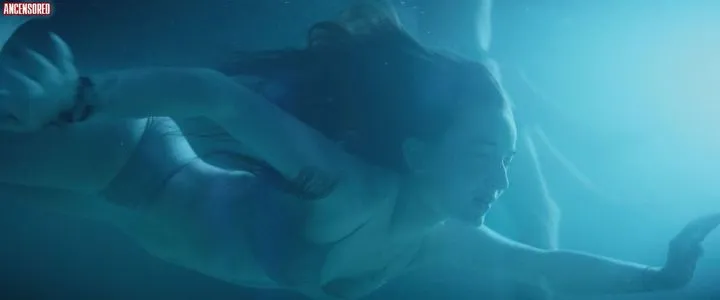 Kaitlyn Dever / KaitlynDever nude photo #0017