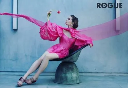 Kaitlyn Dever / KaitlynDever nude photo #0035