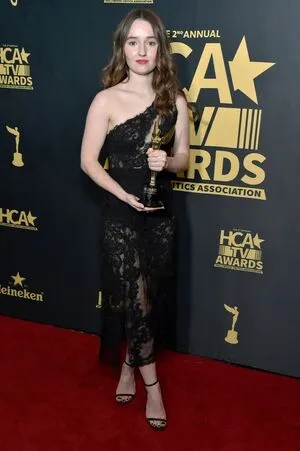 Kaitlyn Dever / KaitlynDever nude photo #0138