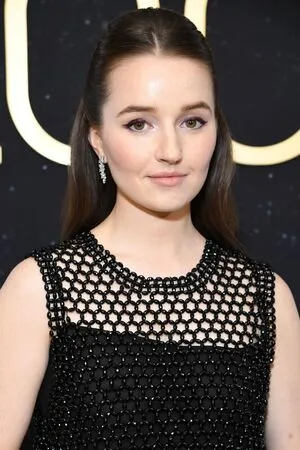 Kaitlyn Dever / KaitlynDever nude photo #0173