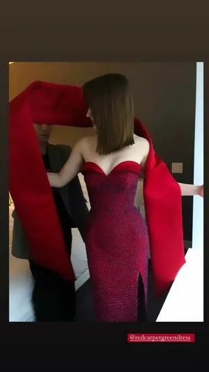 Kaitlyn Dever / KaitlynDever nude photo #0181