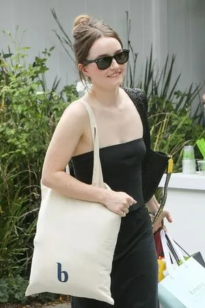 Kaitlyn Dever / KaitlynDever nude photo #0210