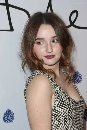 Kaitlyn Dever / KaitlynDever nude photo #0288