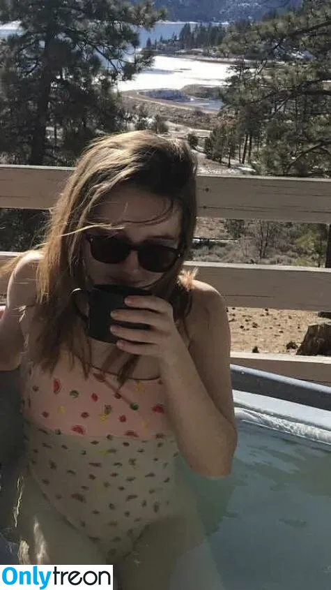 Kaitlyn Dever nude photo #0031 (KaitlynDever)