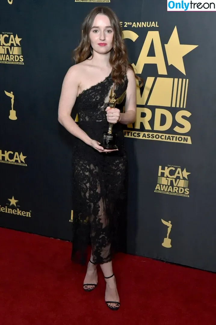 Kaitlyn Dever nude photo #0138 (KaitlynDever)