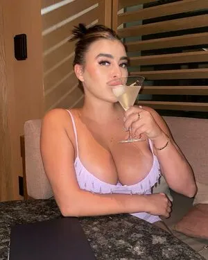 Kalani Hilliker / kalanihilliker nude photo #0038