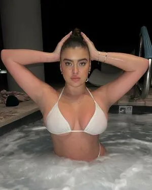 Kalani Hilliker / kalanihilliker nude photo #0069