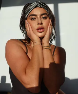 Kalani Hilliker / kalanihilliker nude photo #0133