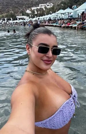Kalani Hilliker / kalanihilliker nude photo #0195