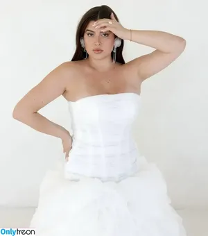 Kalani Hilliker / kalanihilliker nude photo #0670
