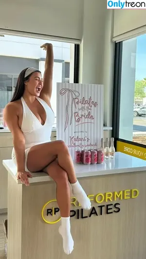Kalani Hilliker / kalanihilliker nude photo #0689