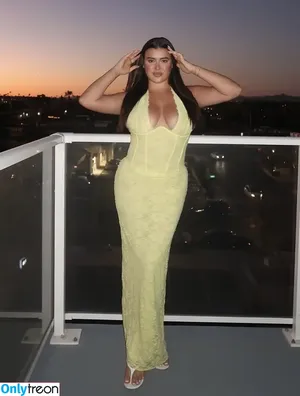 Kalani Hilliker / kalanihilliker nude photo #0718