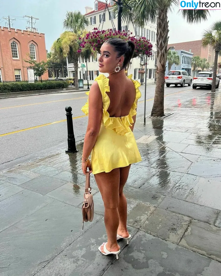 Kalani Hilliker nude photo #0042 (kalanihilliker)