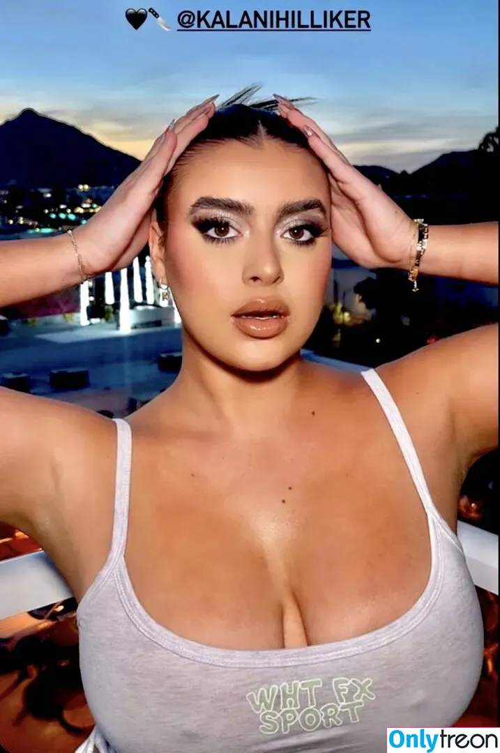 Kalani Hilliker nude photo #0097 (kalanihilliker)