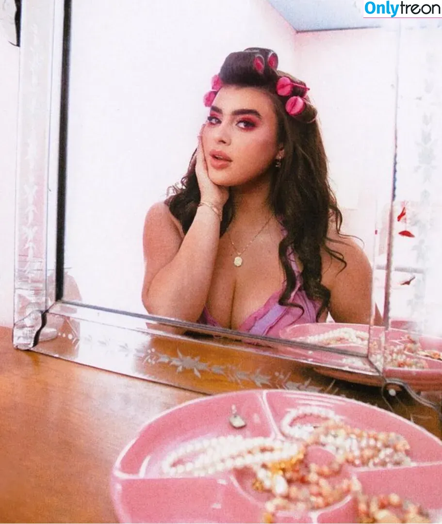 Kalani Hilliker nude photo #0110 (kalanihilliker)