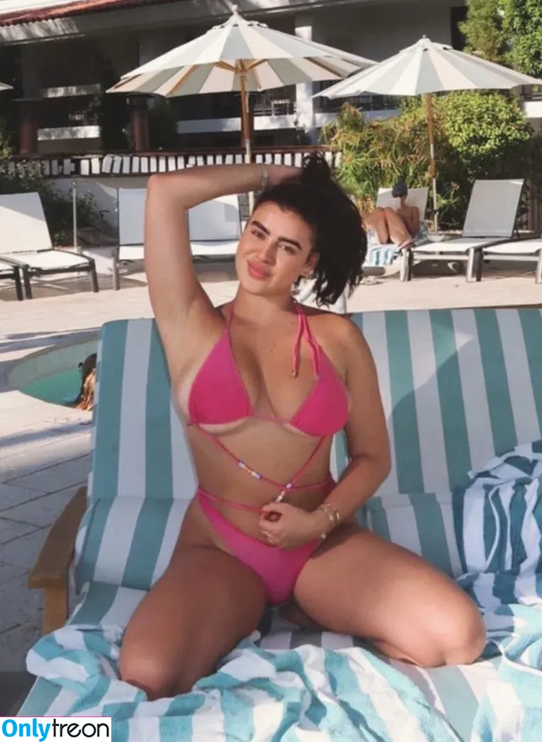 Kalani Hilliker nude photo #0188 (kalanihilliker)