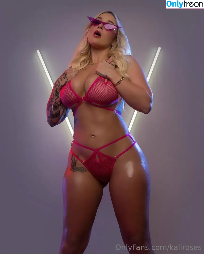 Kali Roses nude photo #0180 (kaliroses / therealkaliroses)