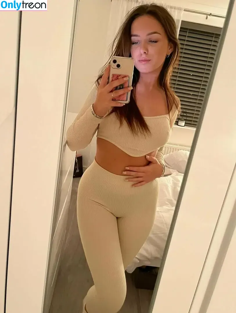 Kalicia nude photo #0001 (kaliciaa / psychickalicia)