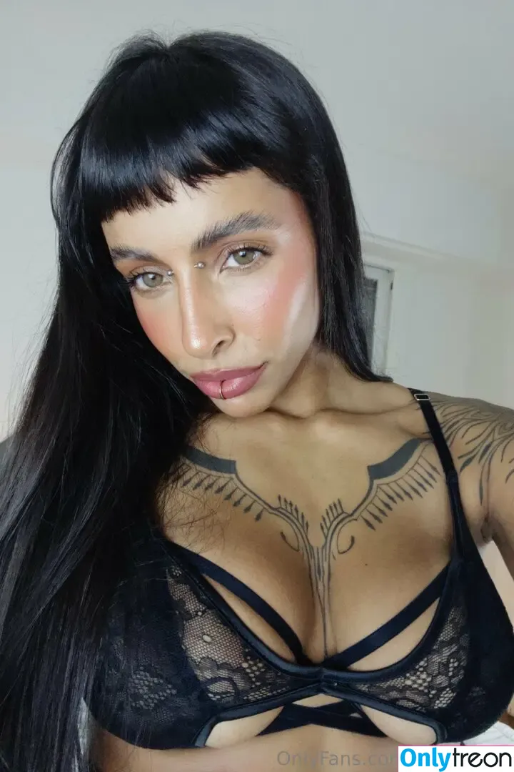kaligray10 nude photo #0215 (kaleegray10)