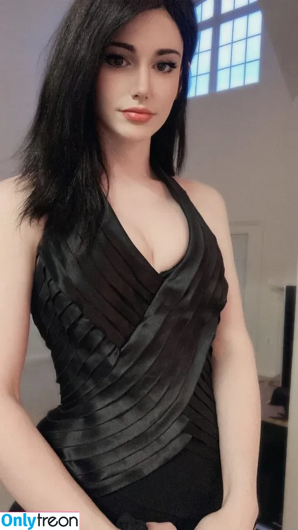 Kalindra Chan nude photo #0002 (Virtualkalindra / kalindrachan)