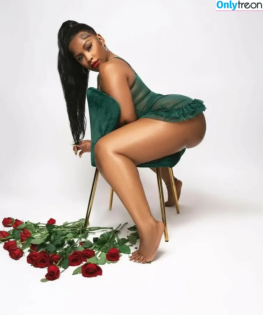 Kallmekatrina nude photo #0016 (kallmekatrina2)