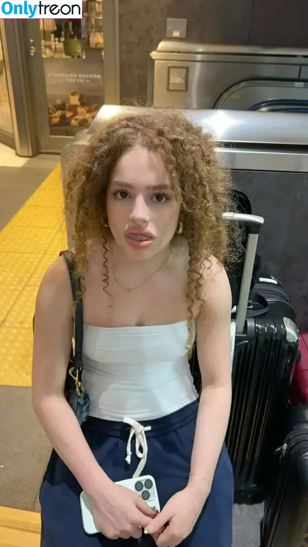 Kalogeras nude photo #0021 (Kalogeras)