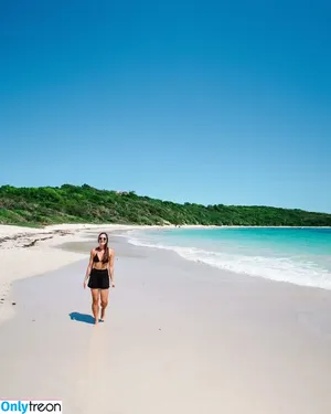 Kara Buchanan / karabuchanann / lewbuchananmtb nude photo #0009
